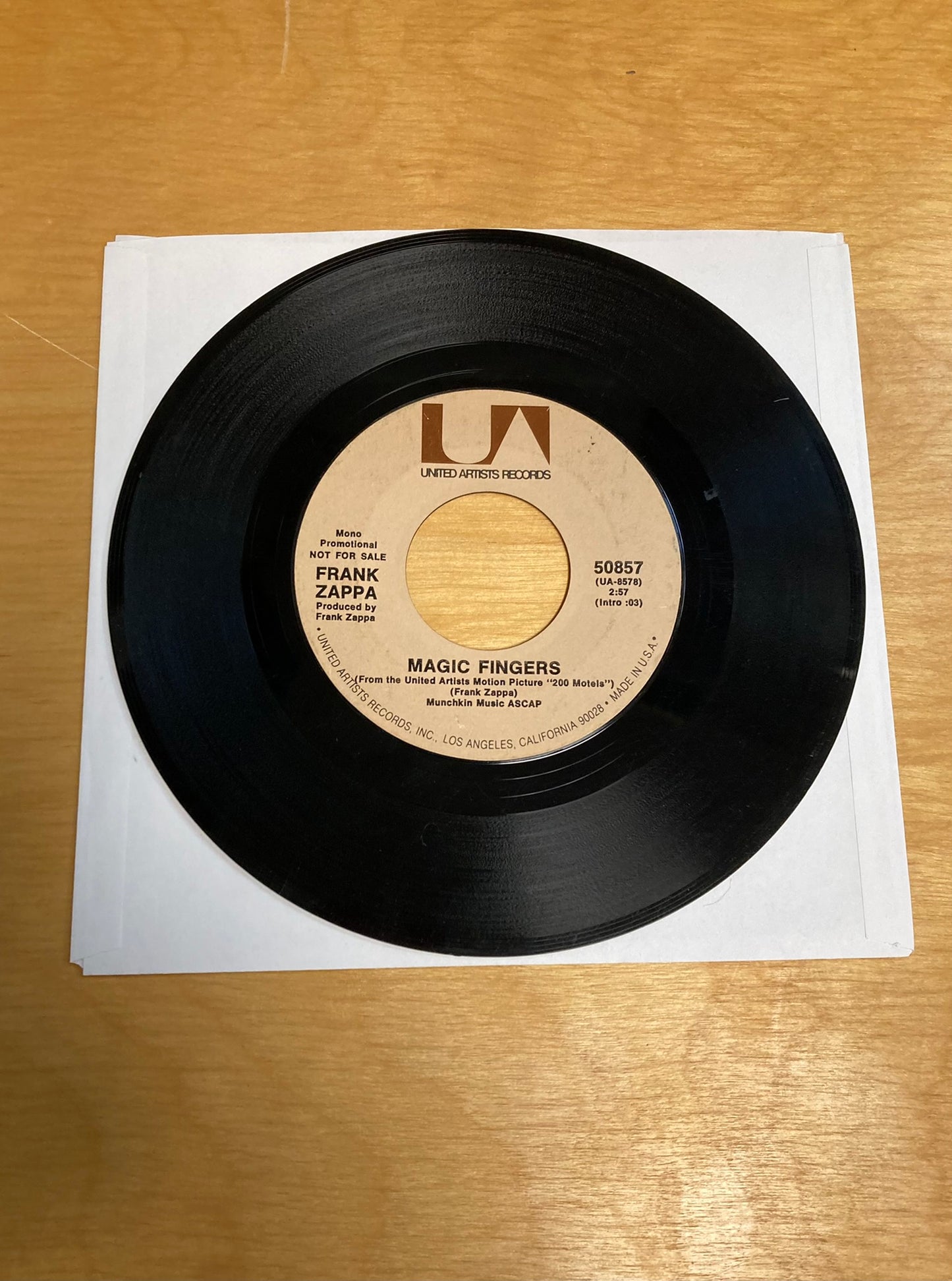 Magic Fingers - Frank Zappa *Promotional Copy*